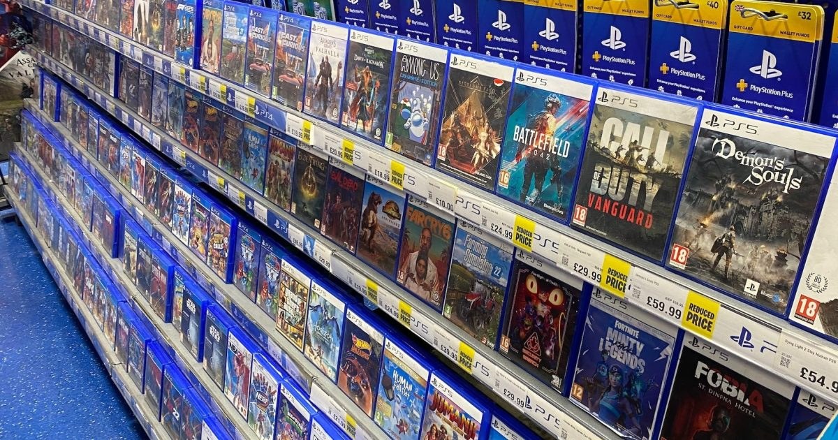 Sony matiza el fin de los juegos físicos en PlayStation