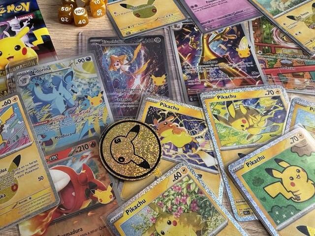 Pokémon celebra su 30 aniversario con la deseada Caja de Entrenador Élite